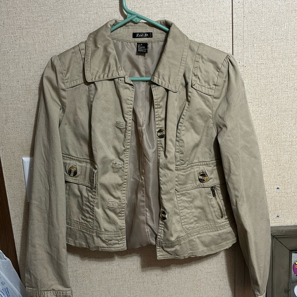 cute zoe d jacket!